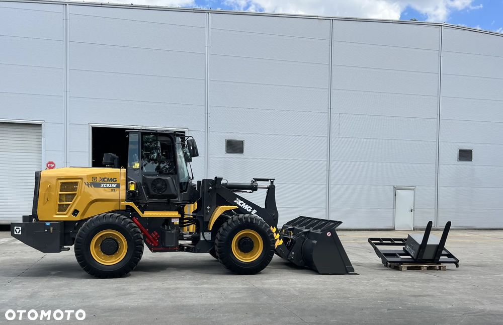 Fadroma Ładowarka kołowa XCMG XC938E - 19