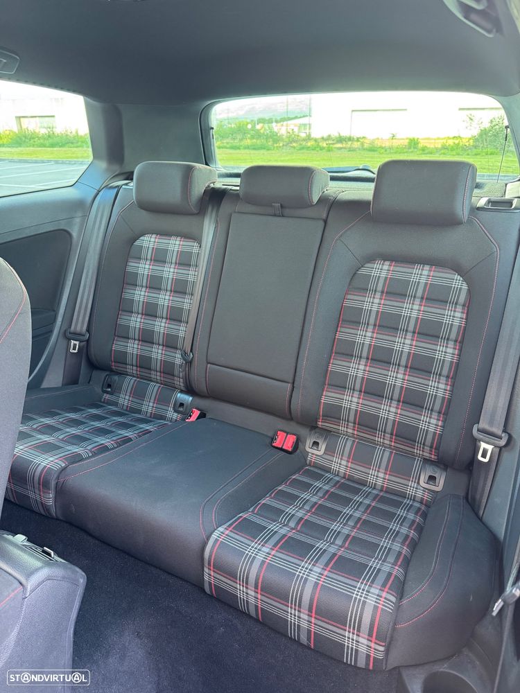VW Golf GTI BlueMotion DSG - 10