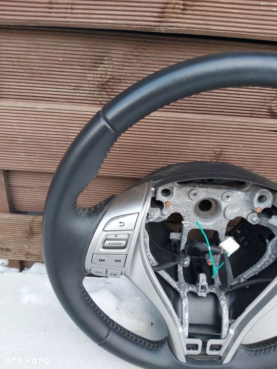 KIEROWNICA MULTIFUNKCYJNA NISSAN QASHAI J11 - 2
