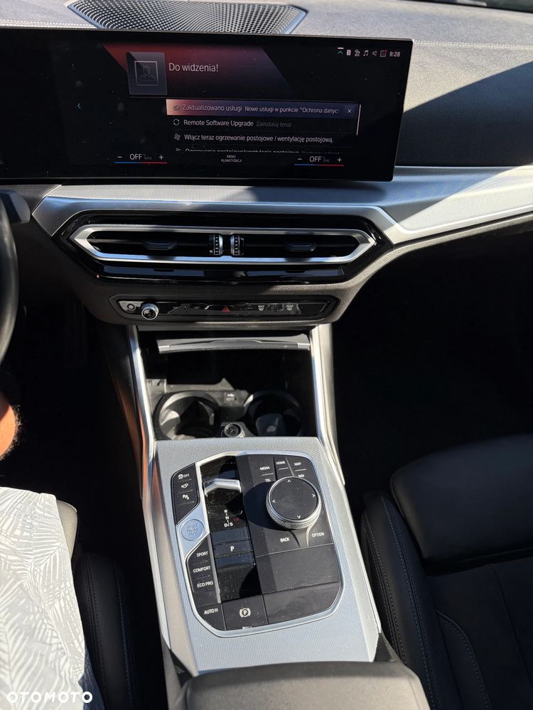 BMW Seria 3 320d xDrive M Sport sport - 31