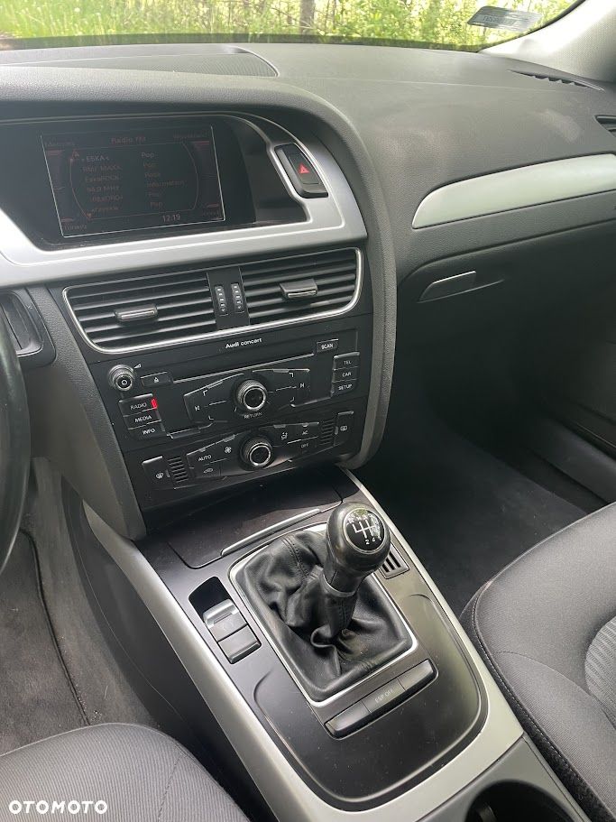 Audi A4 Limousine - 11
