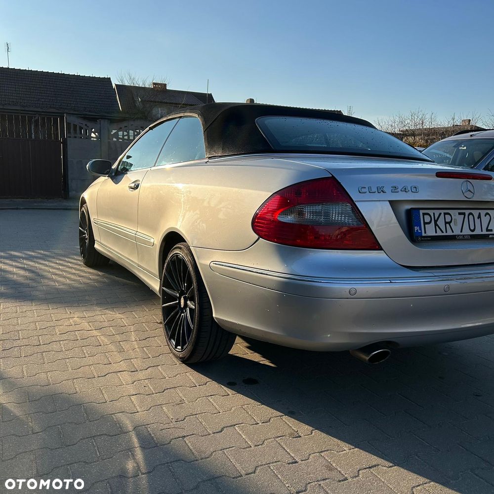 Mercedes-Benz CLK - 4