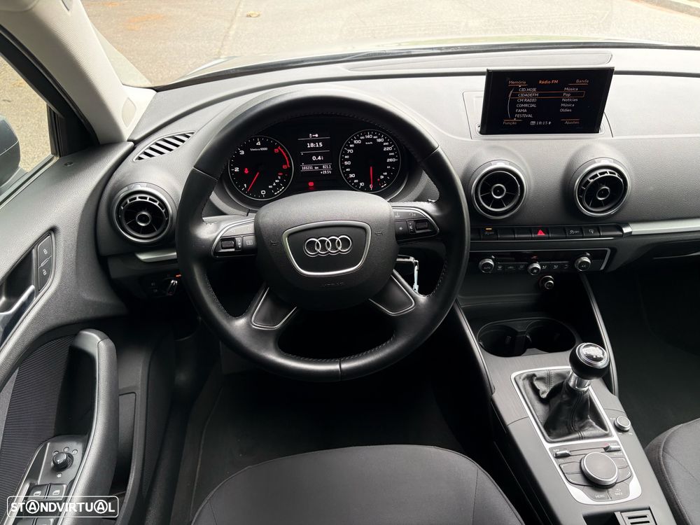 Audi A3 Sportback 1.6 TDI Sport - 23