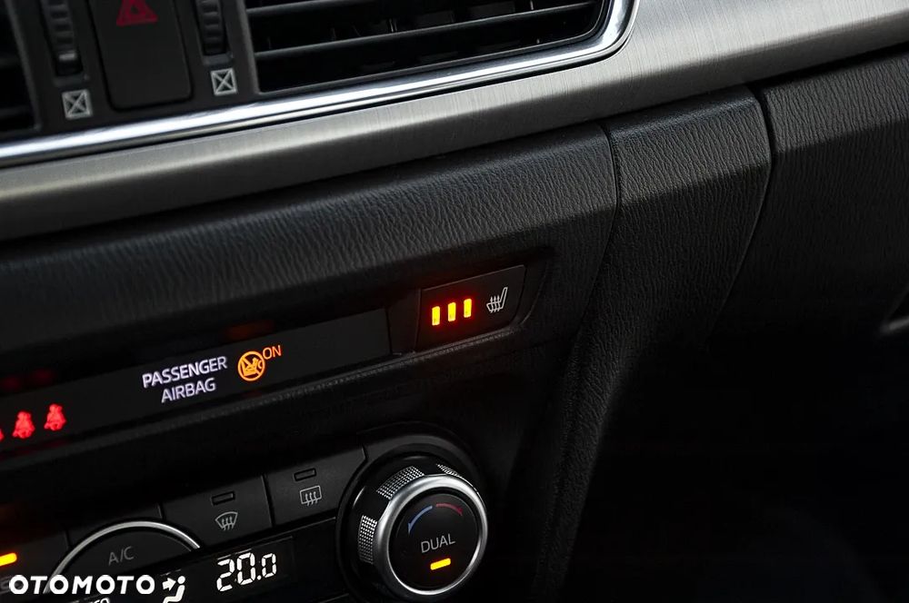Mazda 3 SKYACTIV-G 120 Urban Limited - 28