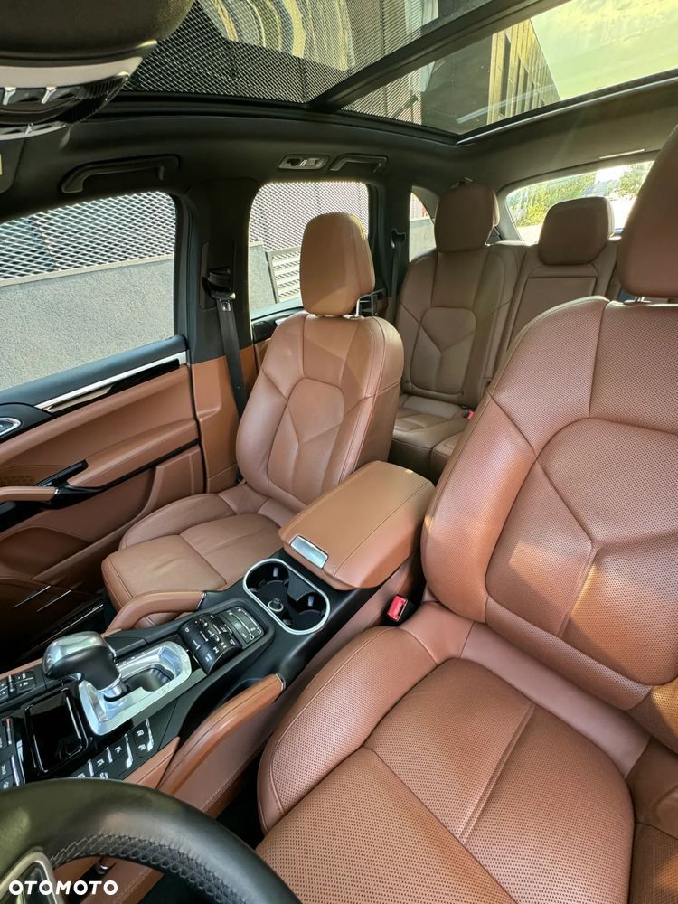 Porsche Cayenne Diesel Platinum Edition - 13