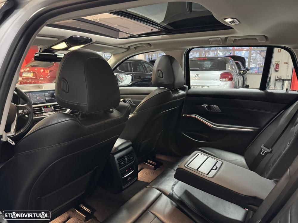 BMW 318 d Aut. Sport Line - 48