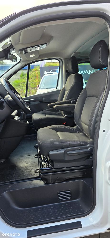 Renault Trafic - 15