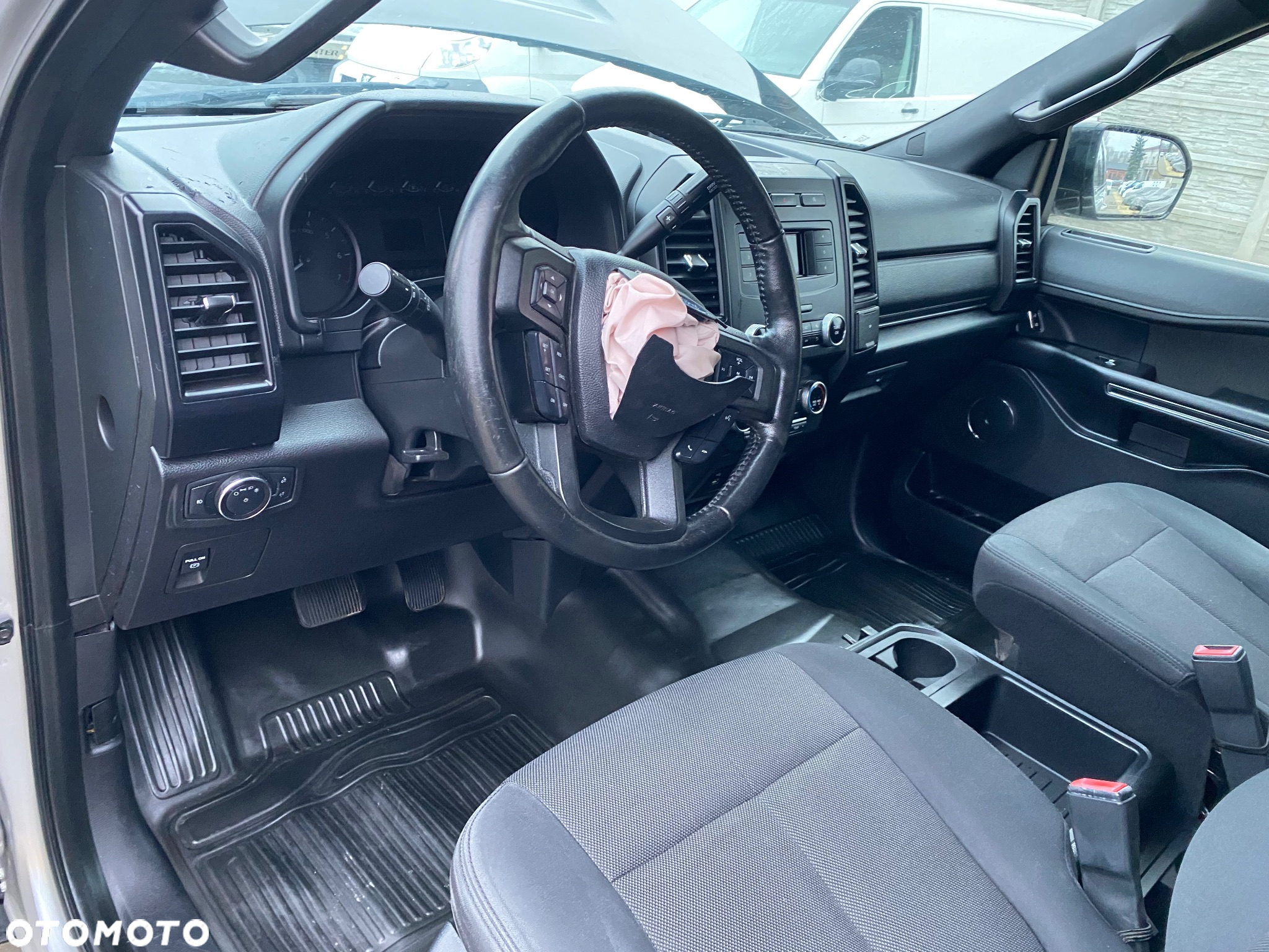 Ford Expedition - 9