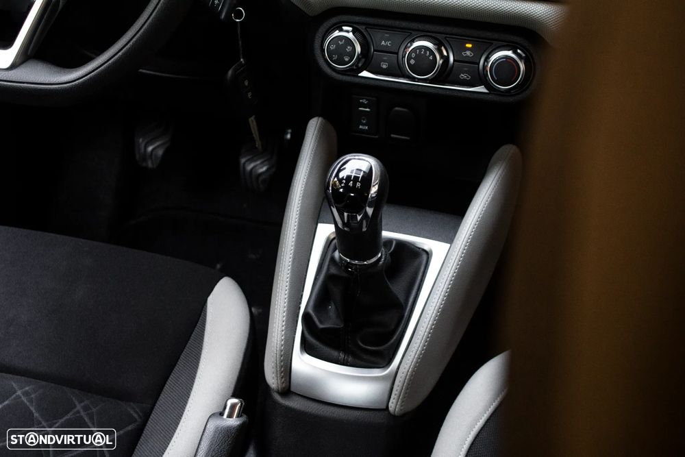 Nissan Micra 1.0 G Acenta - 36