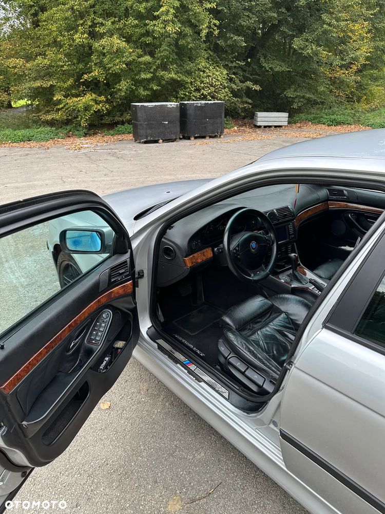 BMW Seria 5 - 10