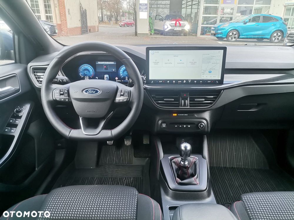 Ford Focus 1.0 EcoBoost ST-Line X - 17