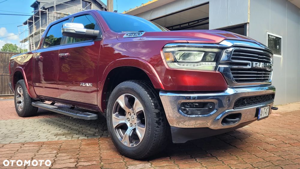 RAM 1500 Crew Cab Laramie - 3