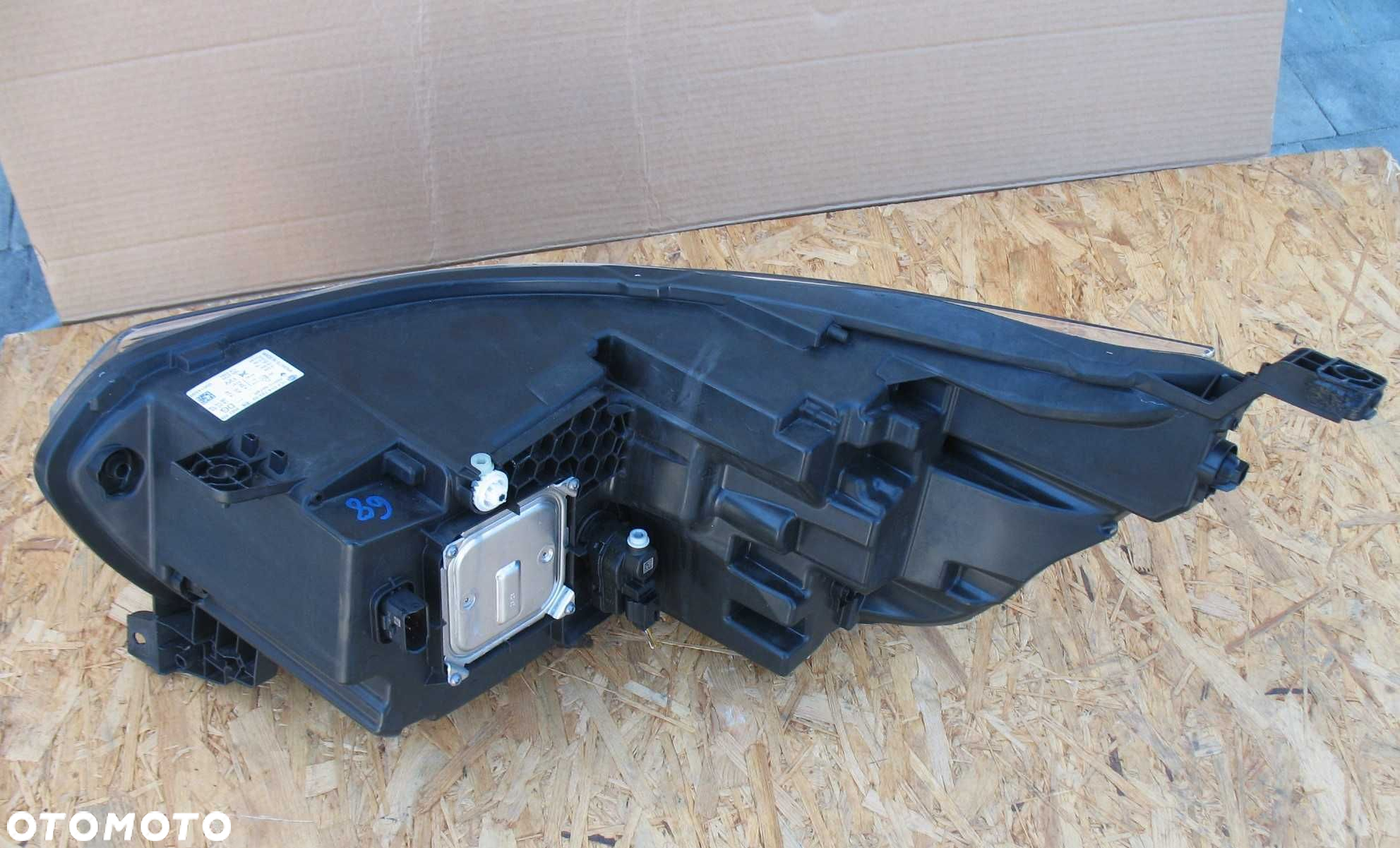 Nissan NV 300 Primastar II lift Lampa prawa Full Led 21-24r Idealna - 4