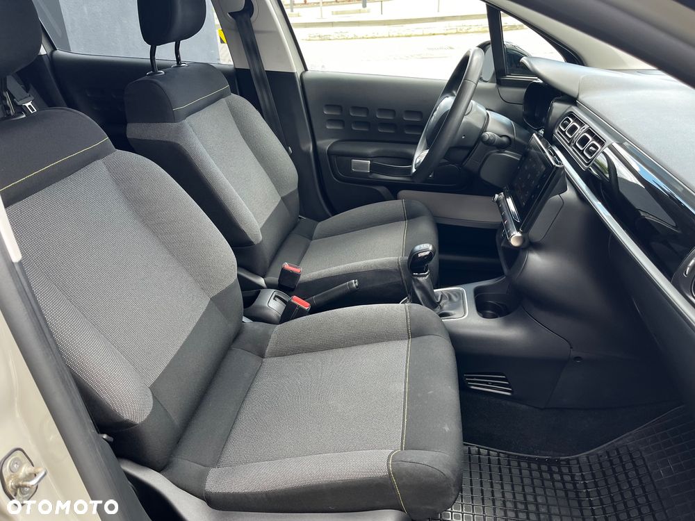 Citroën C3 1.2 PureTech Shine - 22