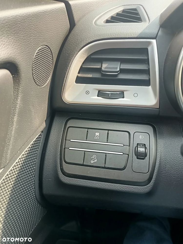 SsangYong/KGM Tivoli 1.6 Quartz - 20