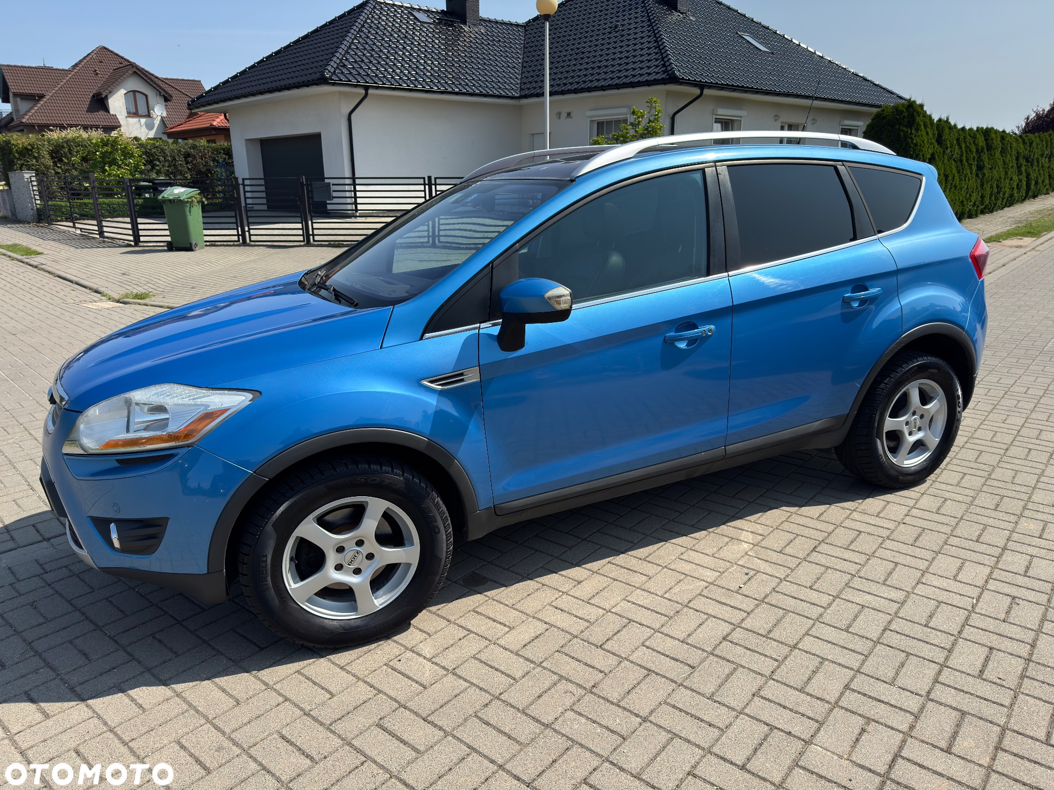Ford Kuga 2.0 TDCi 2x4 Titanium - 12