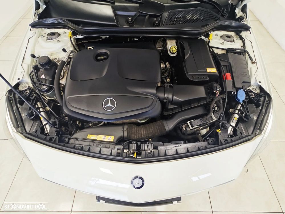 Mercedes-Benz A 180 (BlueEFFICIENCY) 7G-DCT AMG Sport - 17