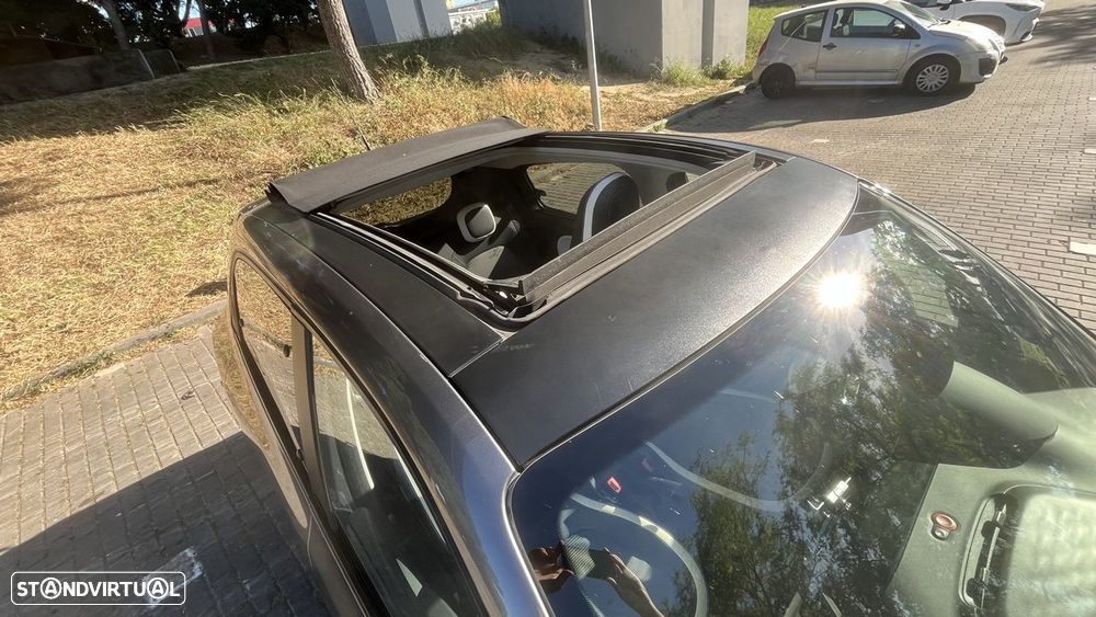 Renault Twingo ENERGY TCe 90 EDC Cosmic - 2