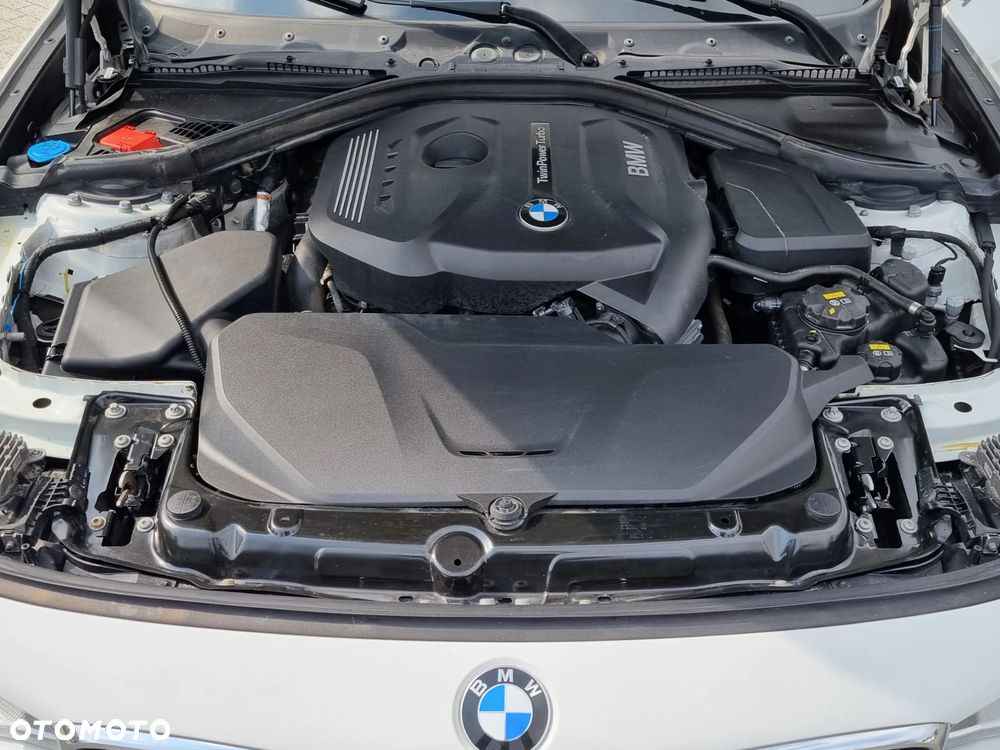 BMW Seria 3 320i xDrive Sport Line - 20