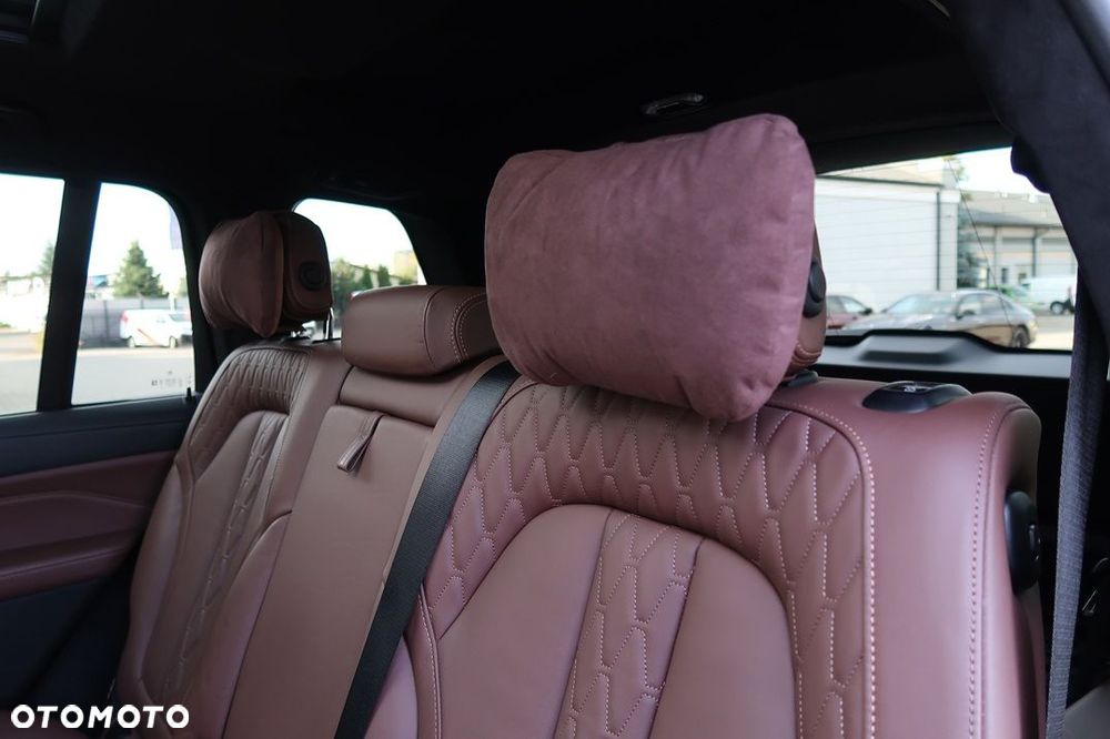 BMW X7 M50d sport - 30