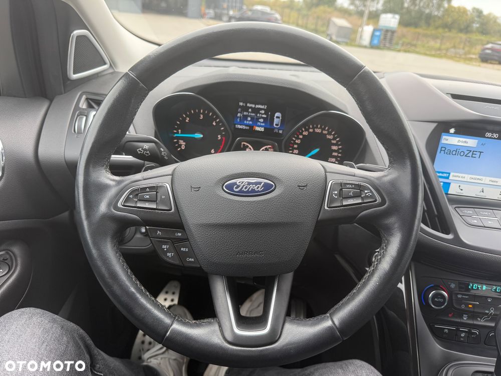 Ford Kuga 2.0 TDCi AWD Titanium - 28