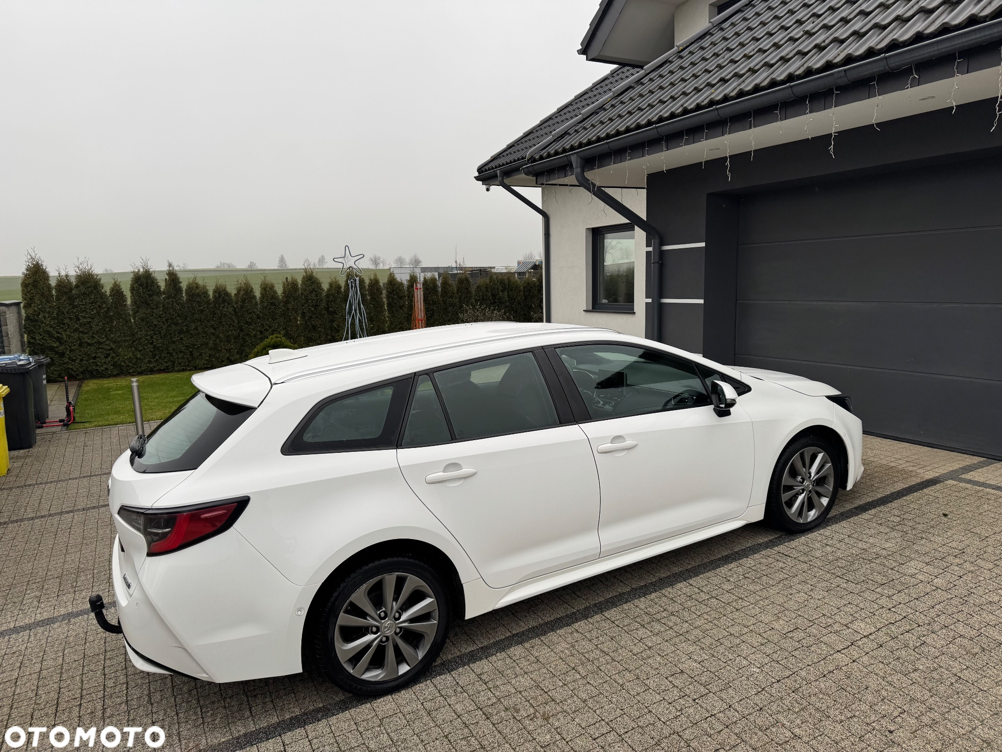 Toyota Corolla 1.8 Hybrid Active - 2