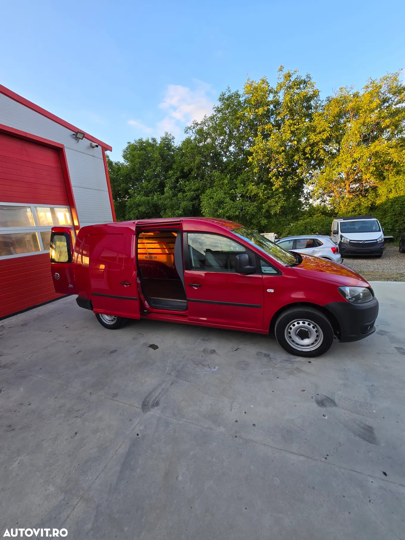 Volkswagen Caddy MAXI / CUTIE AUTOMATĂ / 2012 - 14