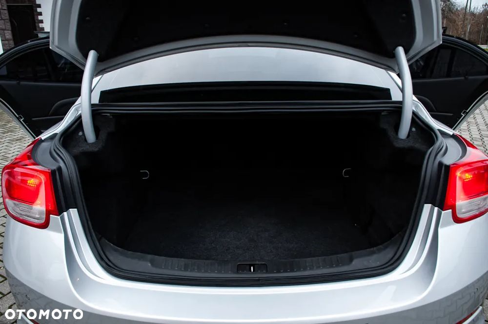 Chevrolet Malibu 2.0 AT LT+ - 10