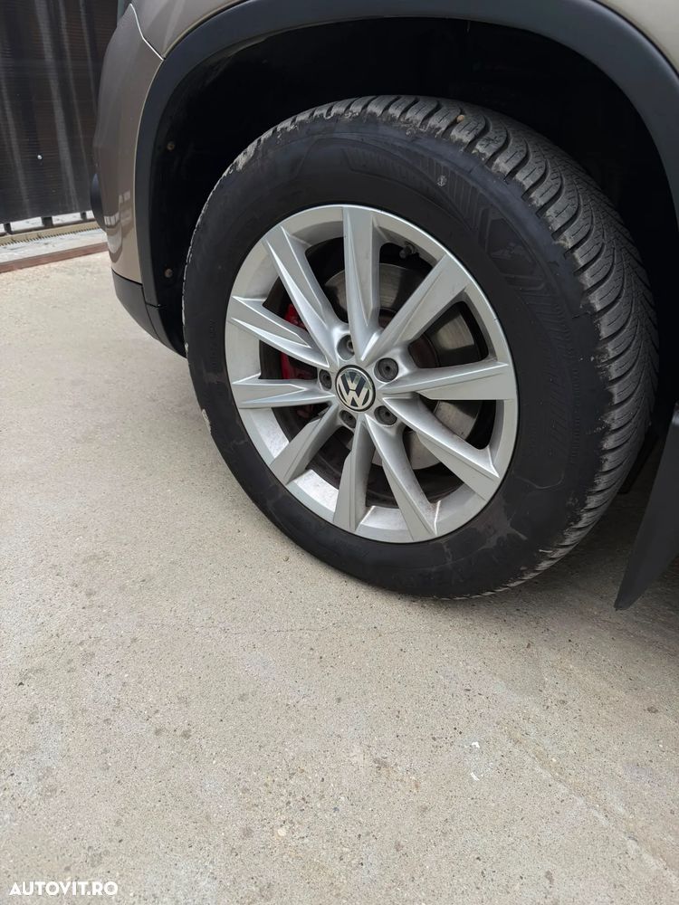 Volkswagen Tiguan 2.0 TDI 4Motion BMT Sport & Style - 27