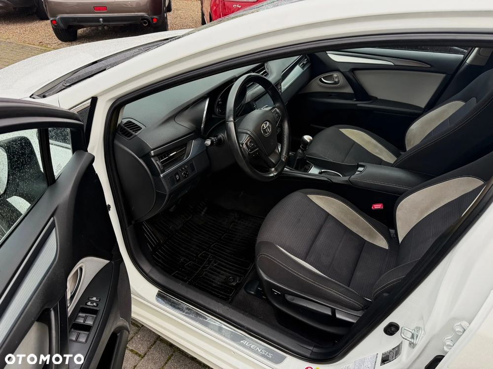 Toyota Avensis 2.0 D-4D Prestige - 7