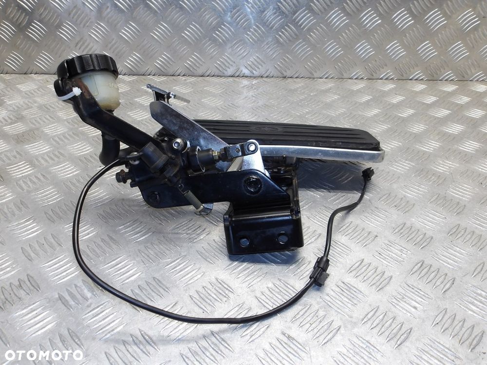 Set podest kierowcy kompletny prawy YAMAHA XV 1700 ROAD STAR 04-07r   PN. 5VN-27420-00 - 5