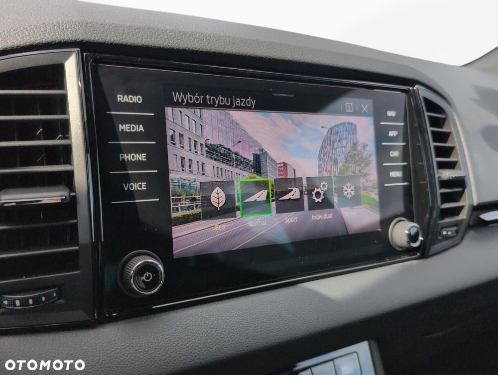 Skoda Karoq 2.0 TSI 4x4 Sportline DSG - 31