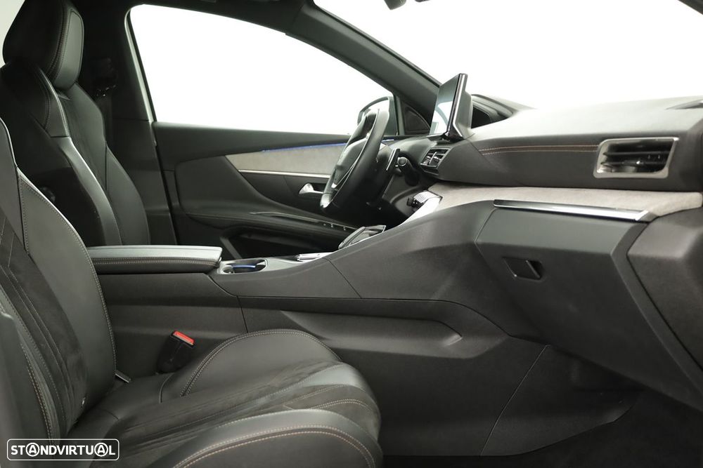 Peugeot 3008 1.6 PureTech GT EAT8 - 23