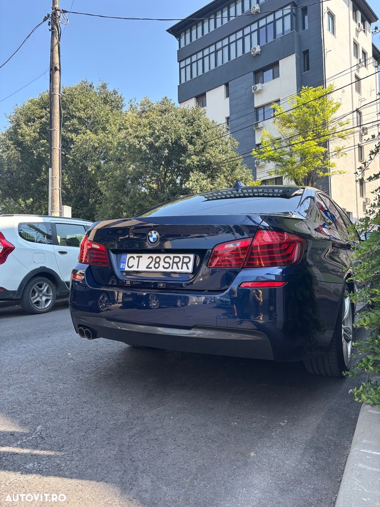 BMW Seria 5 525d xDrive AT - 2