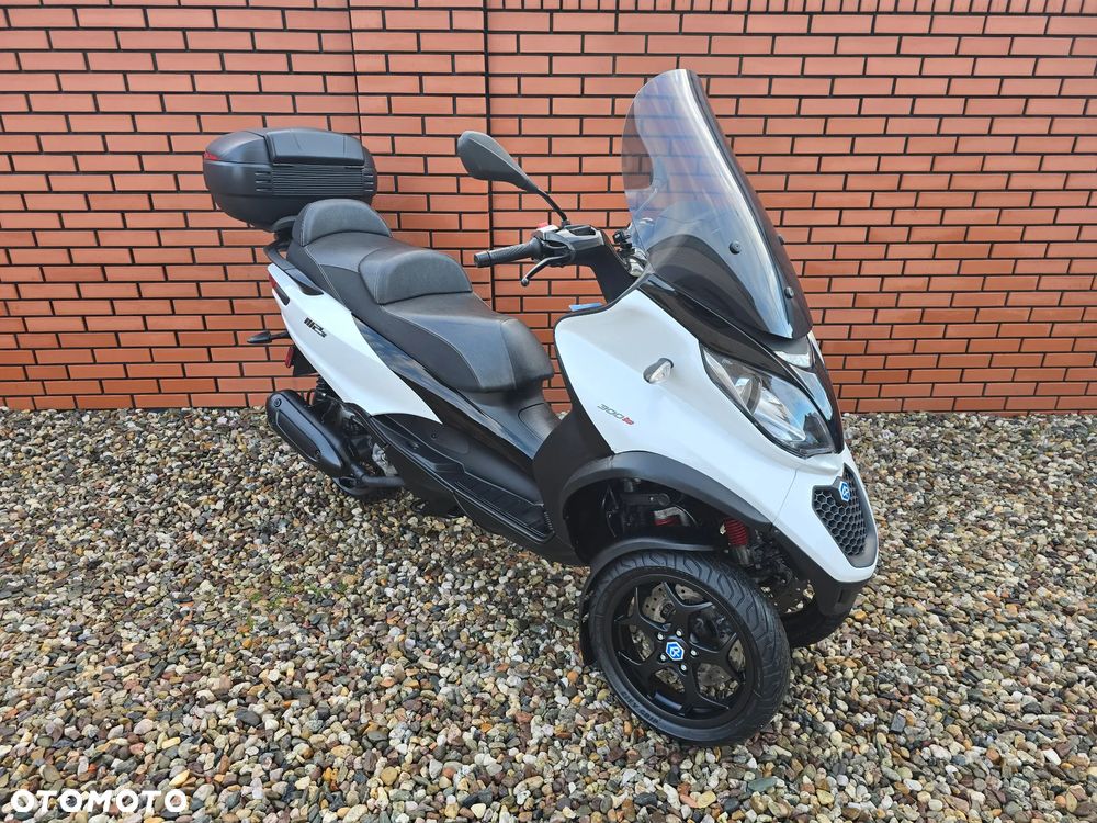 Piaggio MP-3 - 3