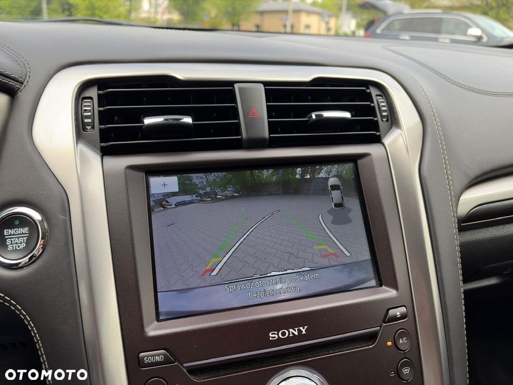 Ford Mondeo SW 2.0 Hybrid Vignale - 28