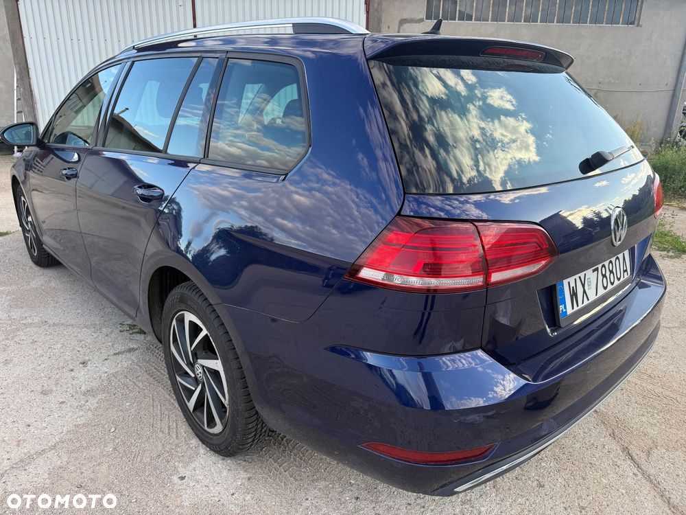 Volkswagen Golf - 24