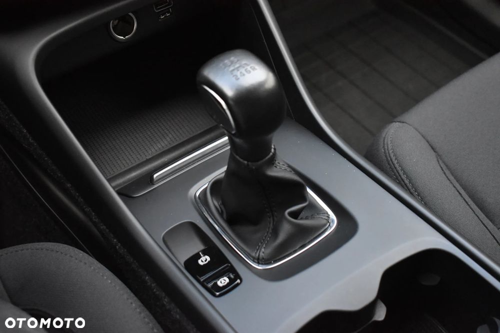 Volvo XC 40 T3 - 15