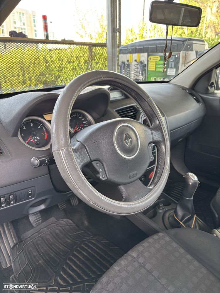 Renault Mégane Break 1.5 dCi Confort - 26
