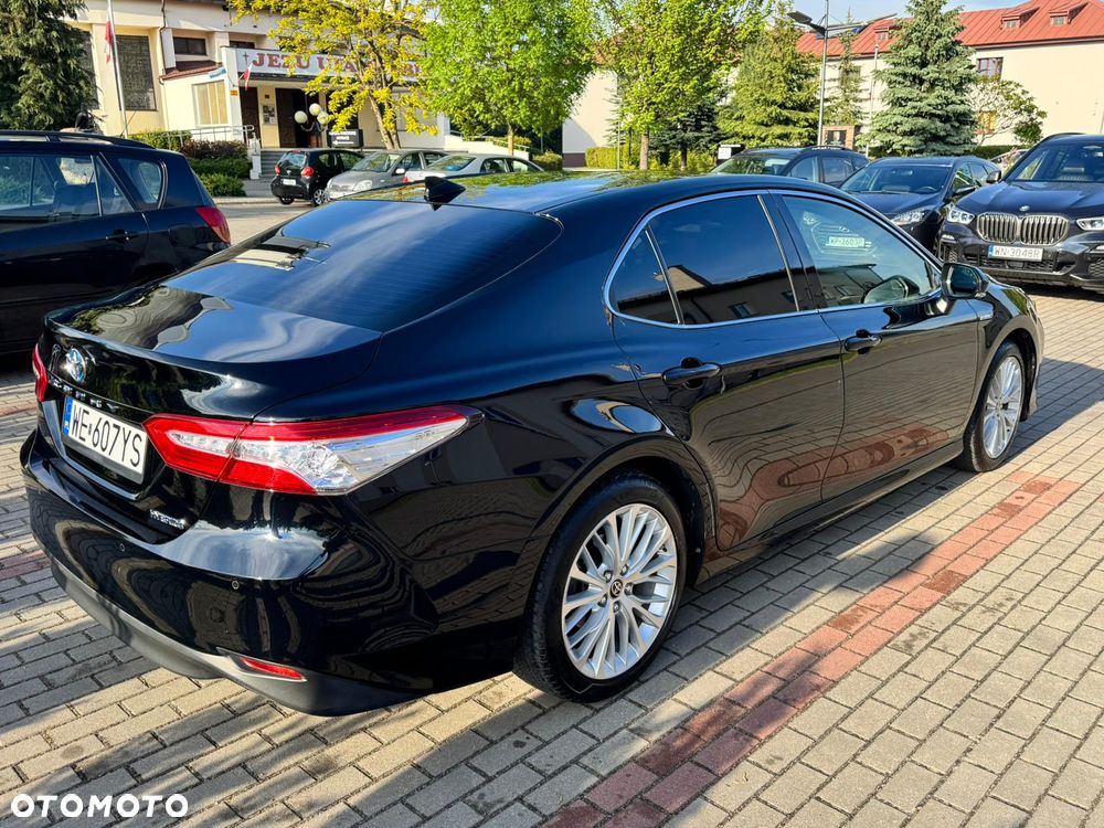 Toyota Camry 2.5 Hybrid Executive CVT - 4