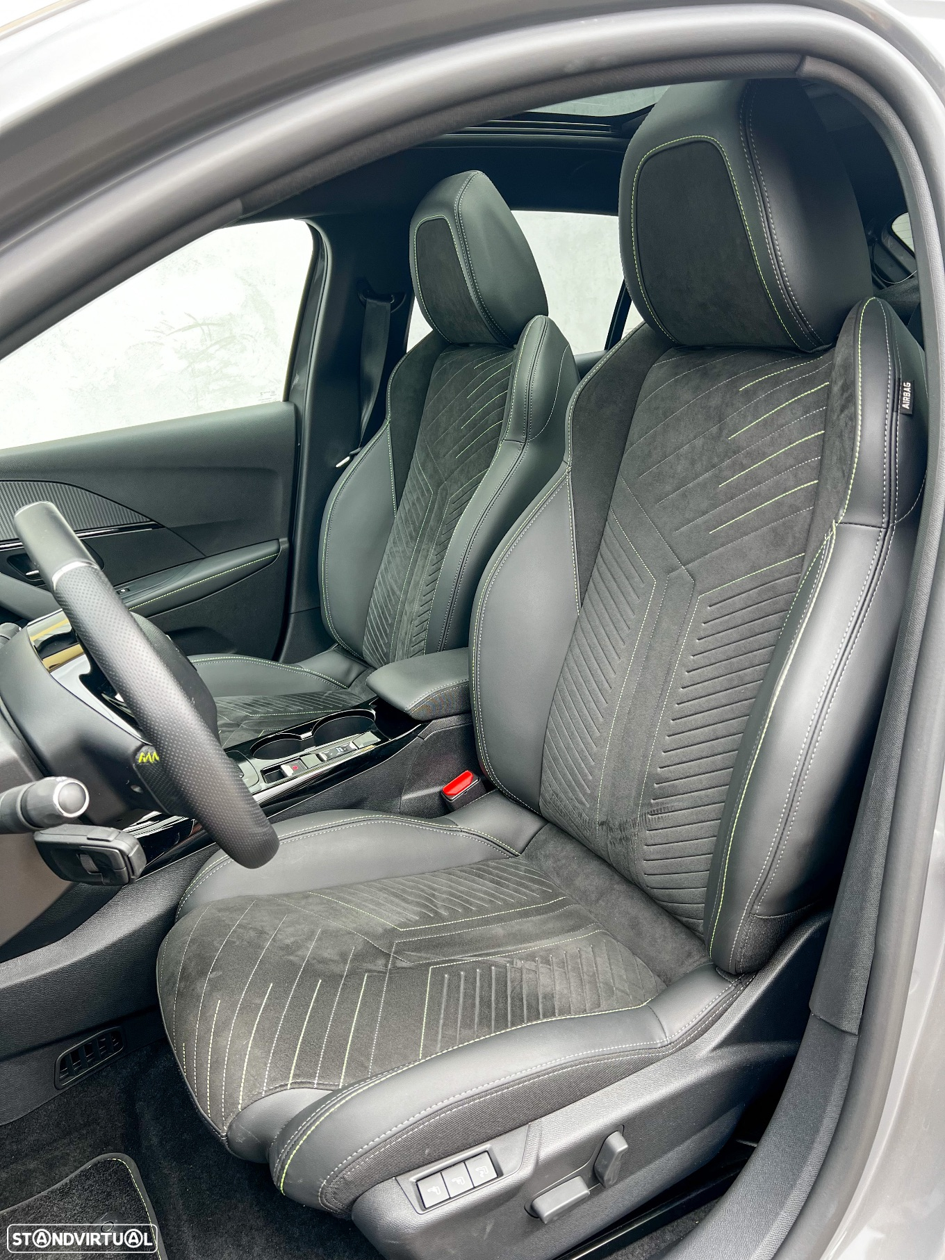 Peugeot e-208 51 kWh GT - 9