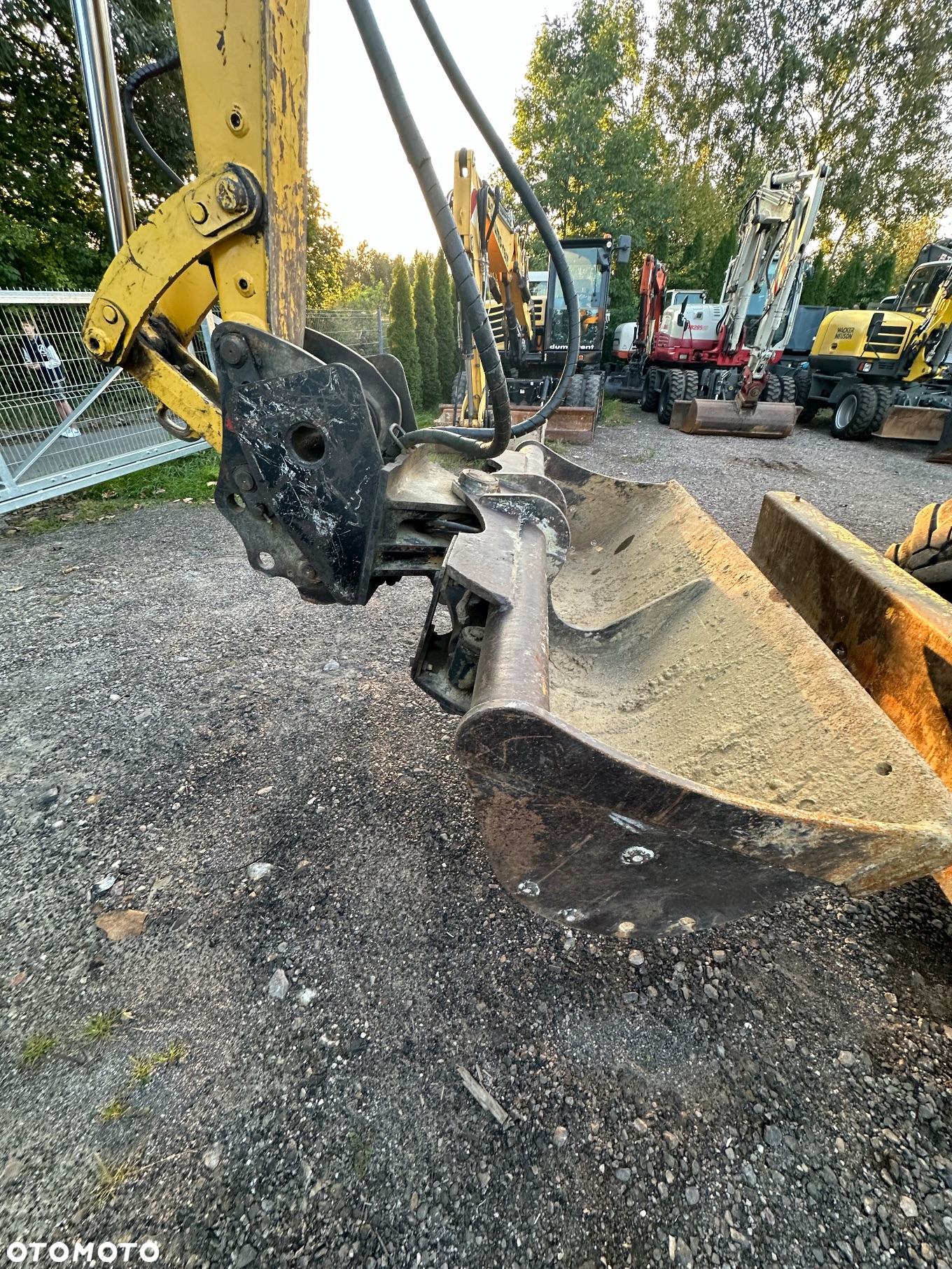 Komatsu PW118 - 11