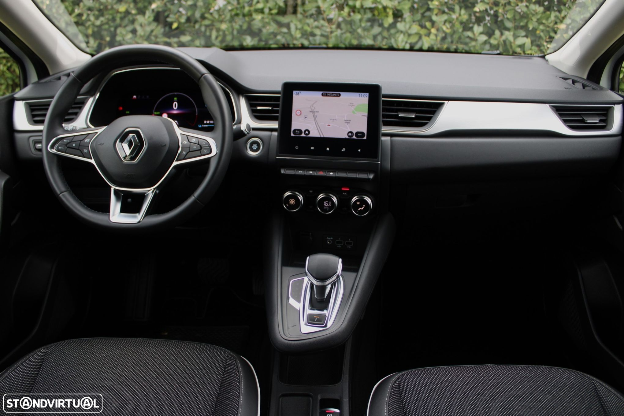 Renault Captur 1.6 E-Tech Plug-In Intens - 2