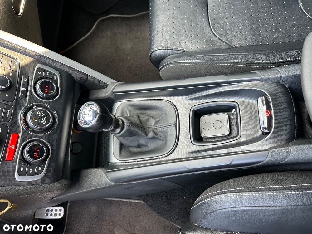 Citroën DS4 2.0 HDi SportChic - 17