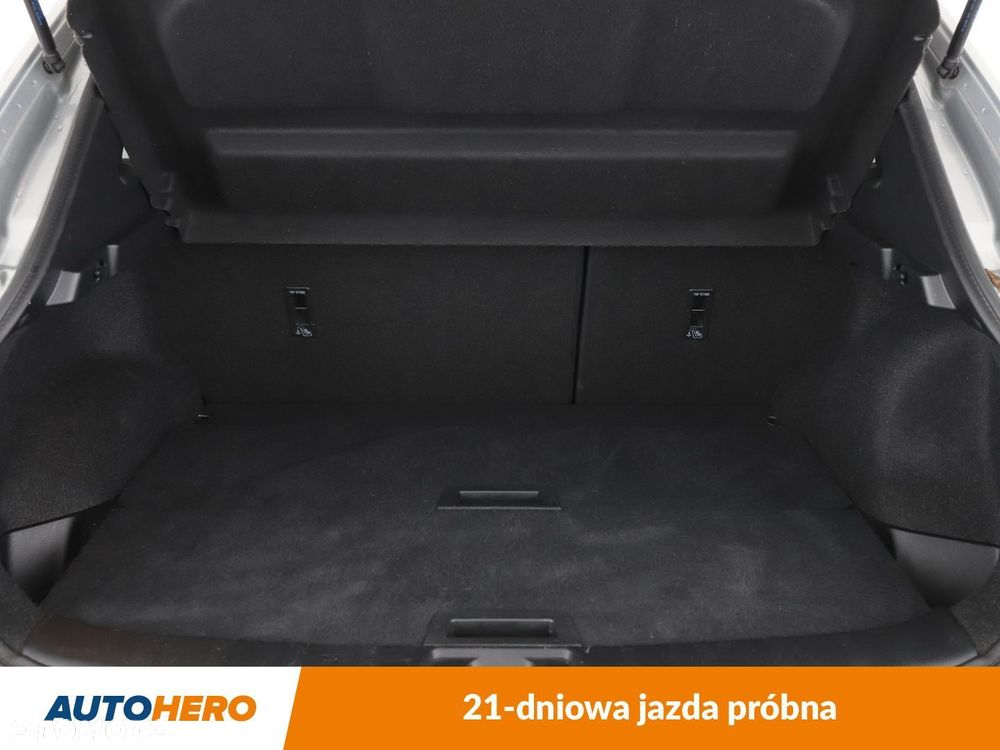 Nissan Qashqai 1.2 DIG-T N-Connecta - 18