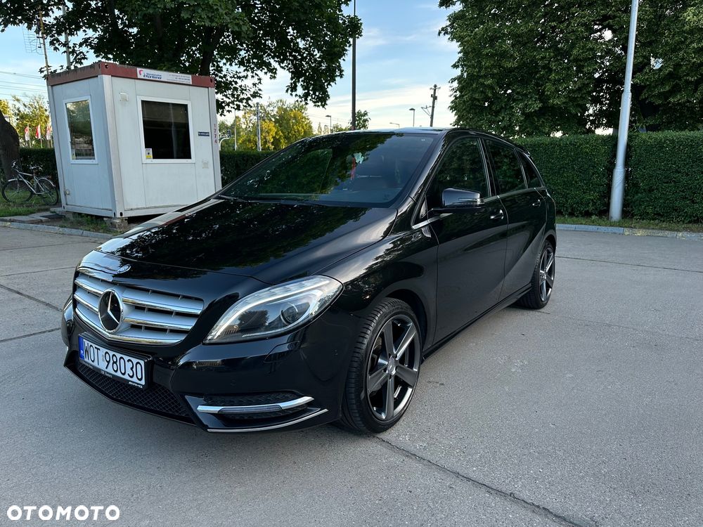 Mercedes-Benz Klasa B 180 7G-DCT - 15