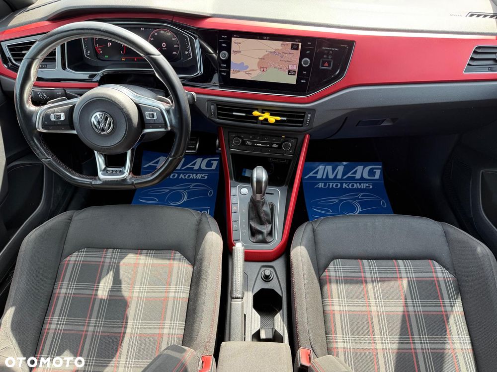 Volkswagen Polo 2.0 TSI DSG GTI - 22