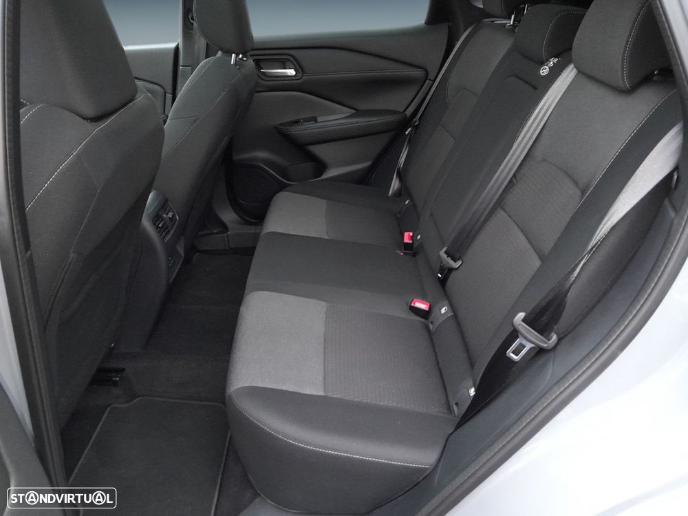 Nissan Qashqai 1.3 DIG-T N-Connecta LED+TT+SKY - 8