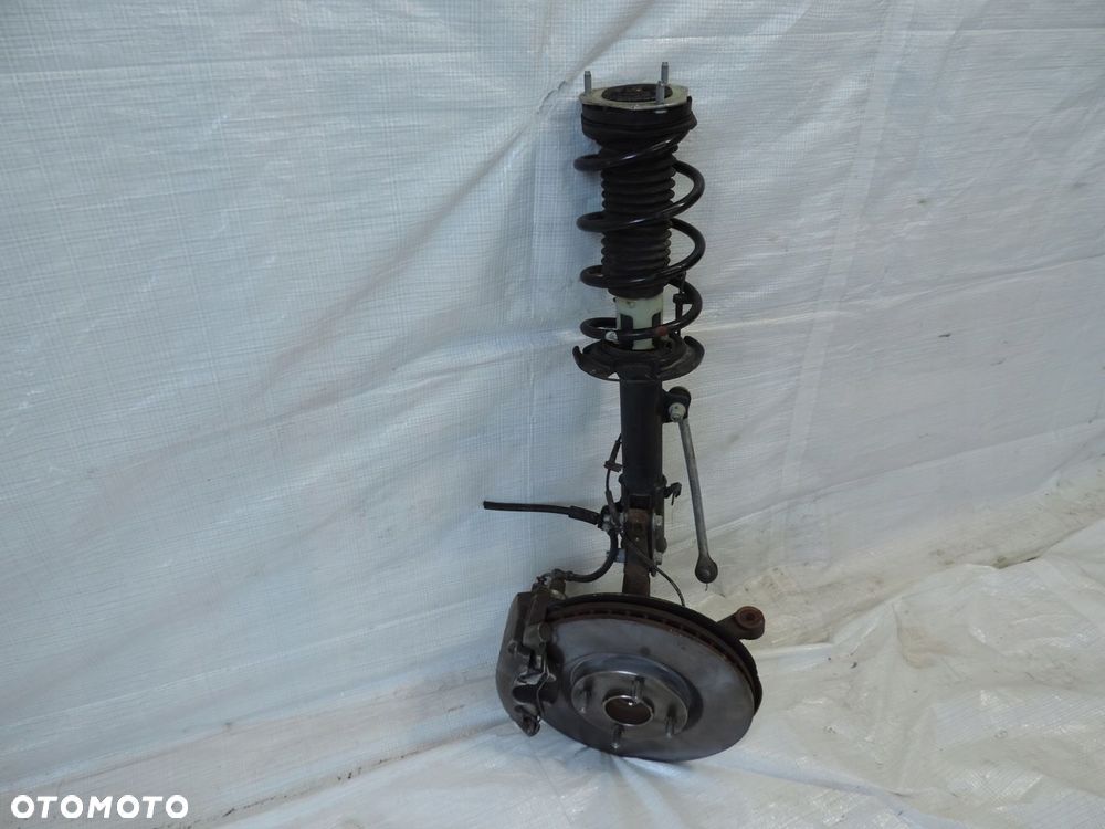 ZWROTNICA MCPHERSON LEWY PRZÓD FORD ECOSPORT MK2 1,0