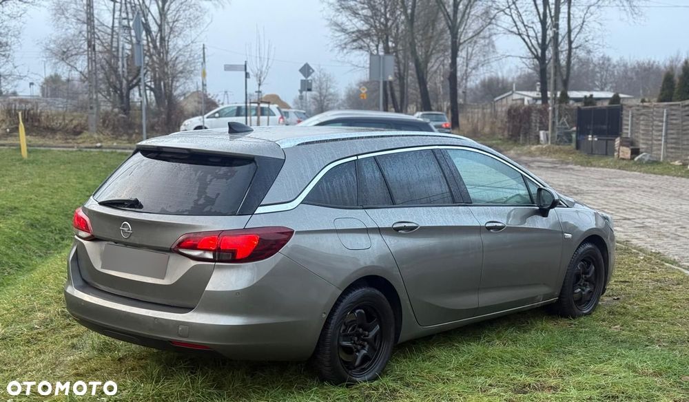 Opel Astra 1.6 CDTI Essentia - 4